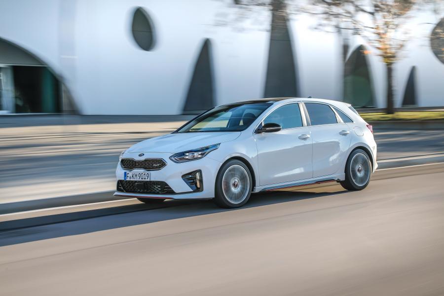  Kia Ceed GT 2018 года  (WW) (фото 27 из 51)